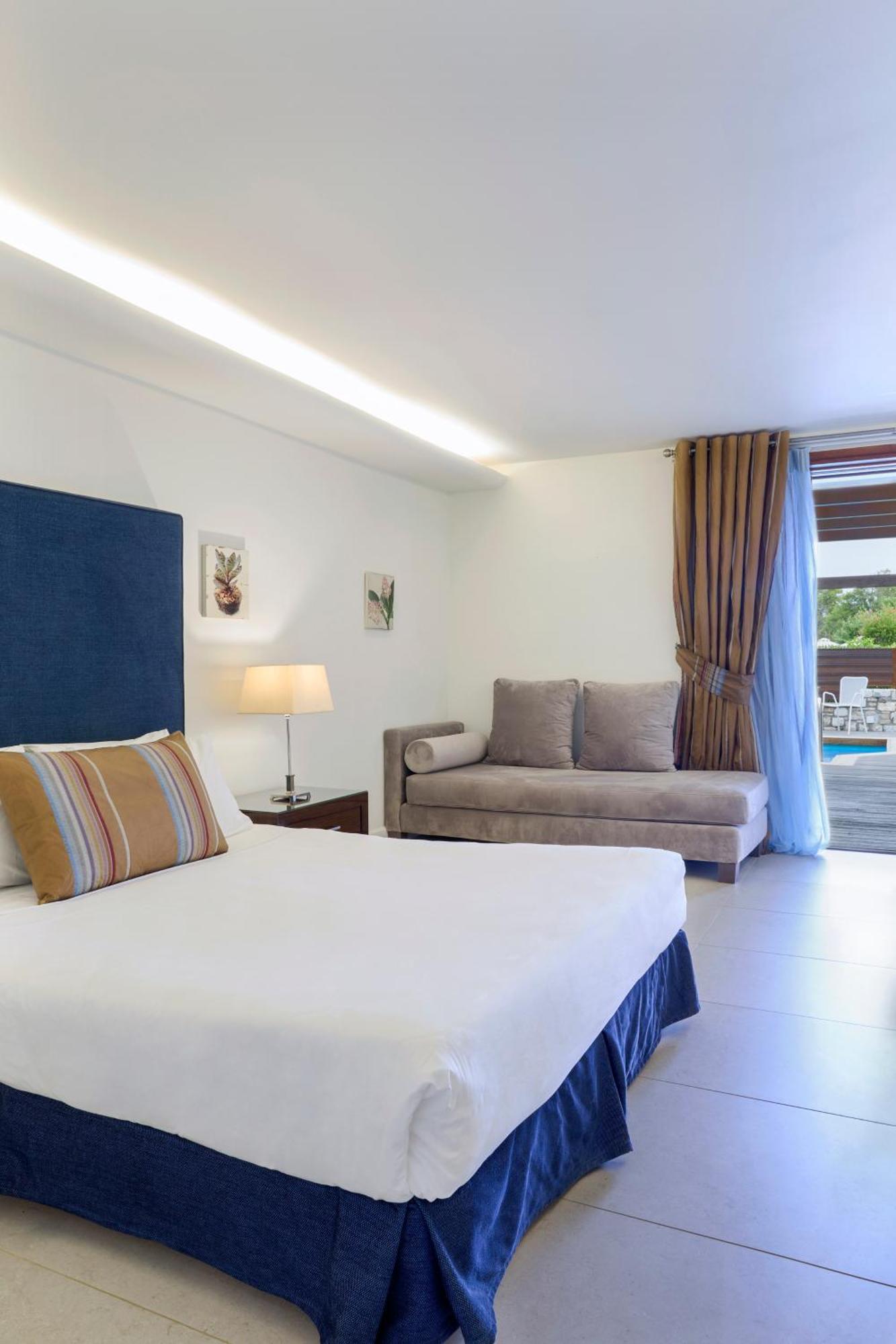 Junior Suite Private Pool